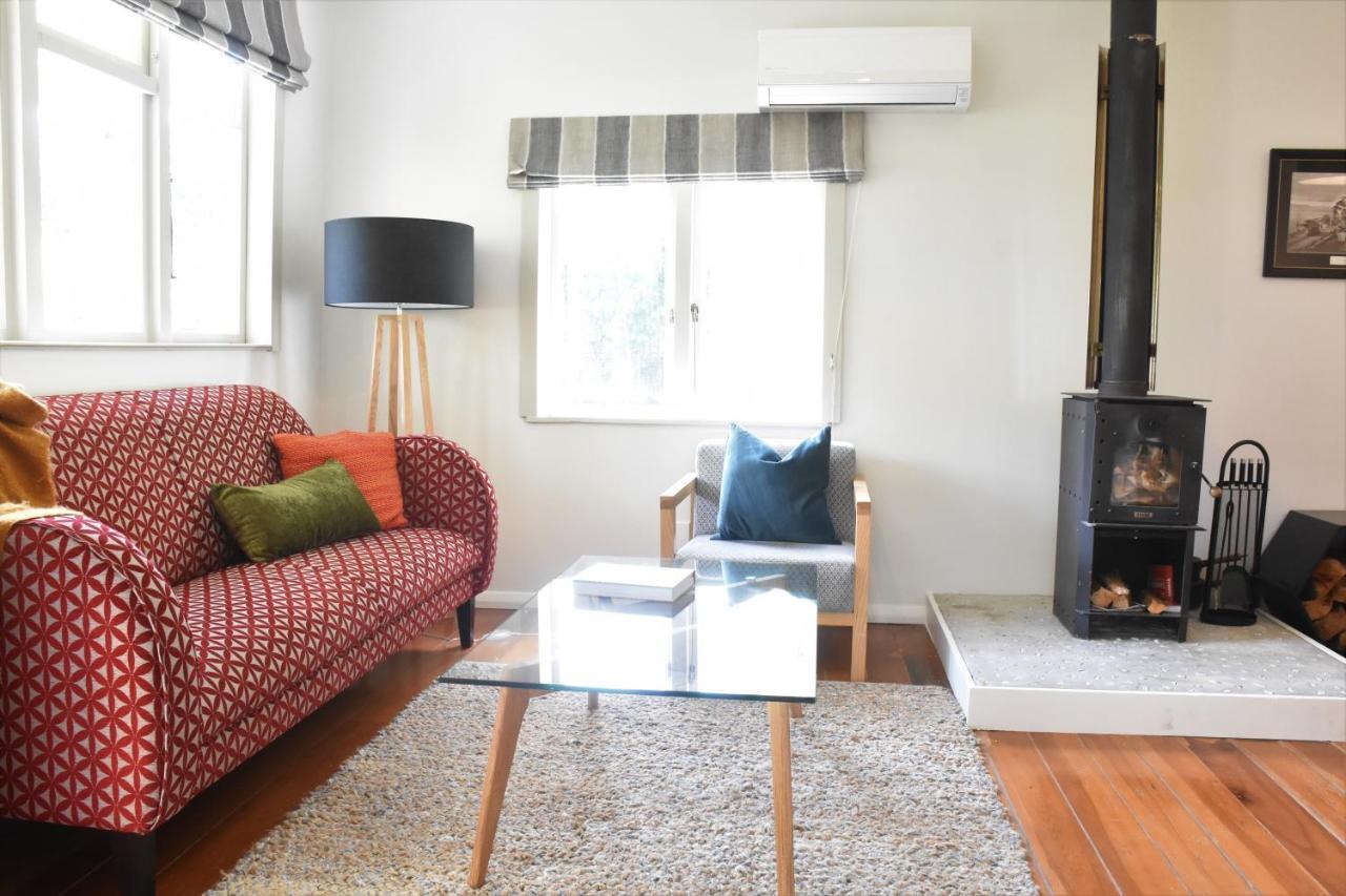 Shy Cottage And Studio Greytown Eksteriør bilde